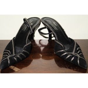 Donald J Pliner  Pointed Toe Slingback